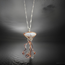 Load image into Gallery viewer, Jellyfish - Necklace