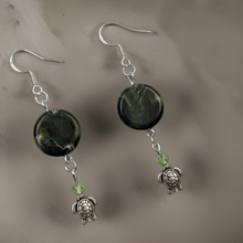 Load image into Gallery viewer, Turtle - Earrings