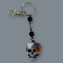 Load image into Gallery viewer, Skull - Keychain