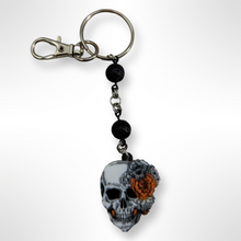 Load image into Gallery viewer, Skull - Keychain