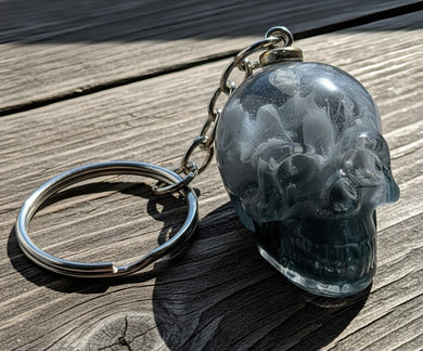 Memento Mori - Resin Skull - Keychain