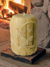 Load image into Gallery viewer, The Dual Spirit - Raven - Butterfly - Candle