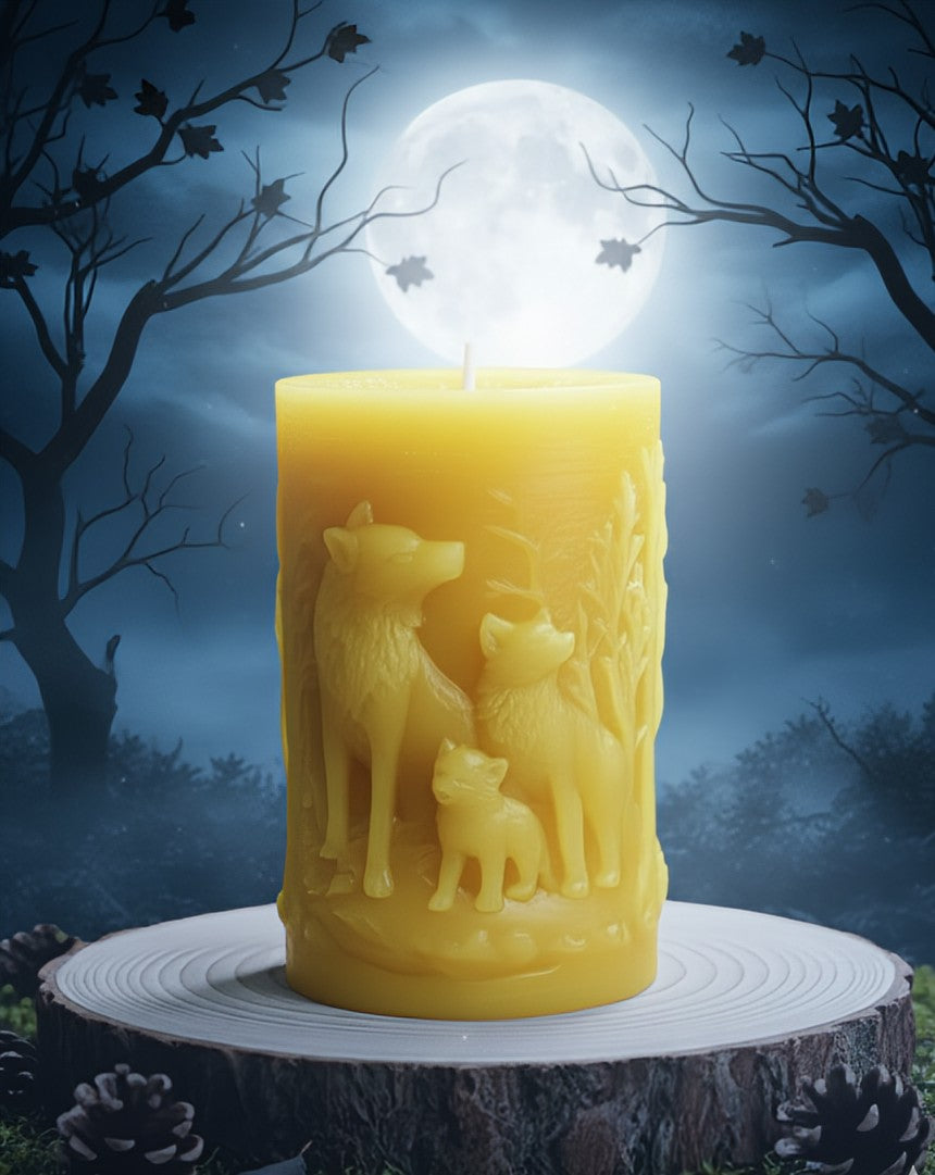 Spirits of the wild - Wolf Family - Candle