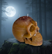 Load image into Gallery viewer, The Vivere Defiant - Skull - Candle
