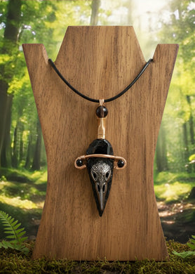 The Shadow Dagger - Arrowhead - Necklace - Raven Stone