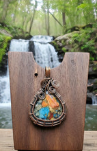 Load image into Gallery viewer, Talismán de Fuego y Agua - Copper wrapped -Spiny oyster -  Pendant