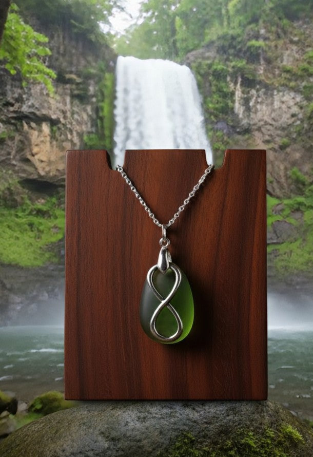 Rebirth and renewal - Sea glass - Infinity - Necklace