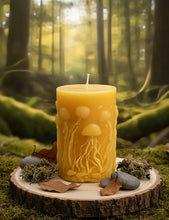 Load image into Gallery viewer, Island Drift - Jellyfish - Candle