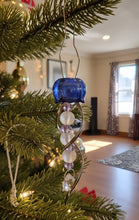 Load image into Gallery viewer, Peacock Aura Navigator 2 - Baby Jellyfish - Ornamental - Sun Catcher