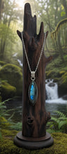Load image into Gallery viewer, Lumina of the Mist - Labradorite - Necklace