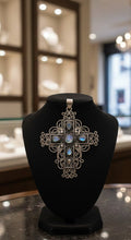Load image into Gallery viewer, The Moonlight Filigree - Pendant