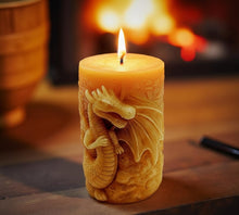 Load image into Gallery viewer, Island Drake Dragon  - Candle