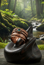 Load image into Gallery viewer, Echo of Manifested Light - Spinner Ring