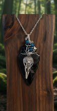 Load image into Gallery viewer, The Seer's Striking Truth - Arrowhead - Necklace