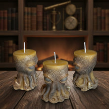 Load image into Gallery viewer, The Abyssal Watcher - Octopus - Candle
