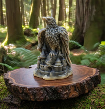 Load image into Gallery viewer, Sentinel of Aethelgard - Eagle - Candle