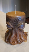 Load image into Gallery viewer, The Silent Echo of the Sea - Octopus - Candle