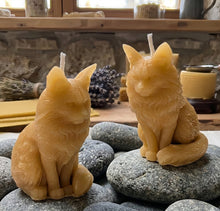 Load image into Gallery viewer, The Midnight Guardian - Cat - Candle