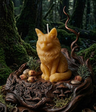 Load image into Gallery viewer, The Midnight Guardian - Cat - Candle