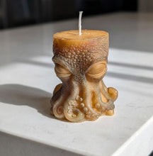 Load image into Gallery viewer, Deep Sea Dreaming - Octopus - Candle