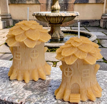 Load image into Gallery viewer, Whispering Moss Cottage - Candle