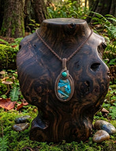 Load image into Gallery viewer, The Echo of the Azure Tide - Turquoise Oyster -  Necklace