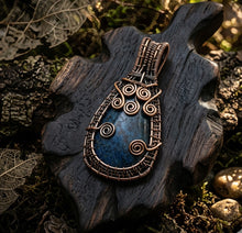 Load image into Gallery viewer, Echoes of the Abyss - Apatite - Pendant