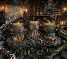 Load image into Gallery viewer, The Guardian of the Depths - Octopus - Candle