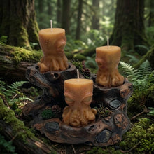Load image into Gallery viewer, Echo of The Tide Walker - Octopus - candle