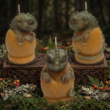 Load image into Gallery viewer, Veridian - Hatchling Dragon - Candle