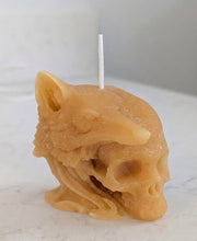 Load image into Gallery viewer, Lykos Lumen Echo - Wolf &amp; Skull - Candle
