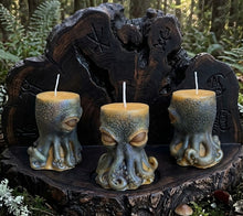 Load image into Gallery viewer, The Primordial Tides - Octopus - Candle