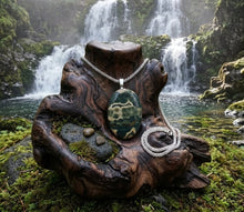 Load image into Gallery viewer, The Atlantis Stone - Necklace