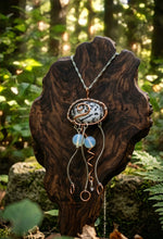 Load image into Gallery viewer, The Ocean's Whisper - Jellyfish - Necklace