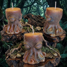 Load image into Gallery viewer, Tidepool Sentinel - Octopus -Candle