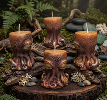 Load image into Gallery viewer, Dark sea Guardian - Octopus - Candle