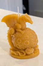 Load image into Gallery viewer, Dragon Lunar Guardian - Candle