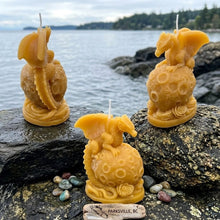 Load image into Gallery viewer, Dragon Lunar Guardian - Candle