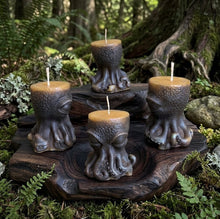 Load image into Gallery viewer, Obsidian Leviathan - Octopus - Candle