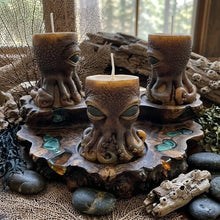 Load image into Gallery viewer, Titan of the Tides - Octopus - Candle