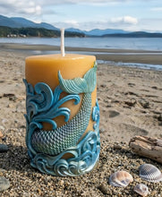 Load image into Gallery viewer, The Siren's Echo - Mermaid - Candle