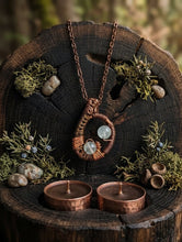 Load image into Gallery viewer, The Healers Compass  - Necklace - Copper - Prehnite