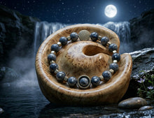 Load image into Gallery viewer, Pacific Night Aurora - Bracelet