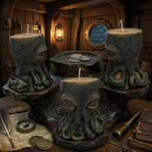 Load image into Gallery viewer, Guardian Of The Unseen - Octopus - Candle