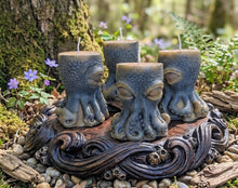 Load image into Gallery viewer, The Captain’s Guardian - Octopus - Candle