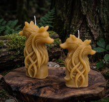 Load image into Gallery viewer, The Spirit Guide - Wolf - Candle - Raven Stone
