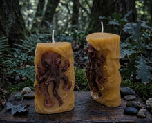 Load image into Gallery viewer, Copper Gilded Cephalopod - Octopus - Candle