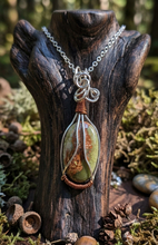 Load image into Gallery viewer, Verdant Tide Swirl - Necklace - Chrysoprase