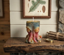 Load image into Gallery viewer, The Cephalo Beacon - Octopus - Candle
