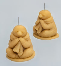 Load image into Gallery viewer, The Cozy Creature - Sloth - Candle